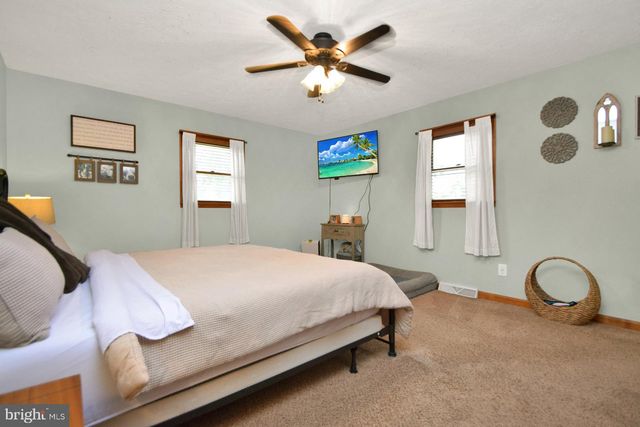 215 OPAL DR, Chambersburg, PA 17202