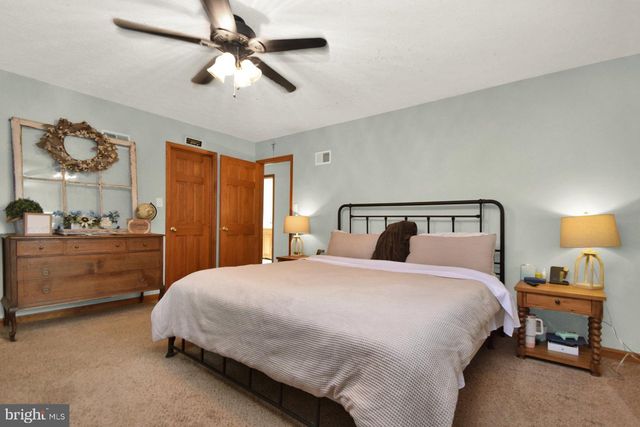 215 OPAL DR, Chambersburg, PA 17202