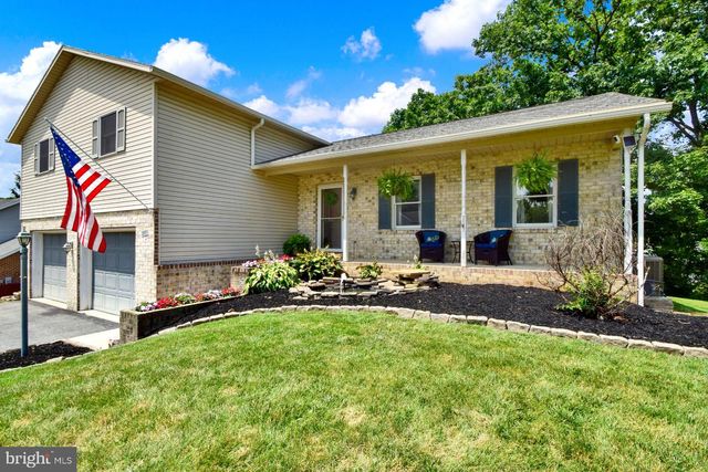 215 OPAL DR, Chambersburg, PA 17202