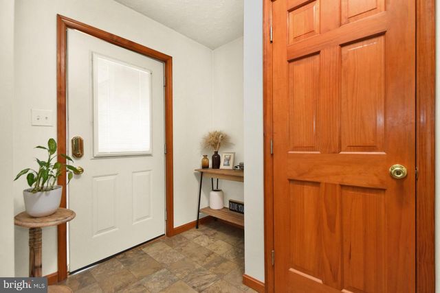 215 OPAL DR, Chambersburg, PA 17202