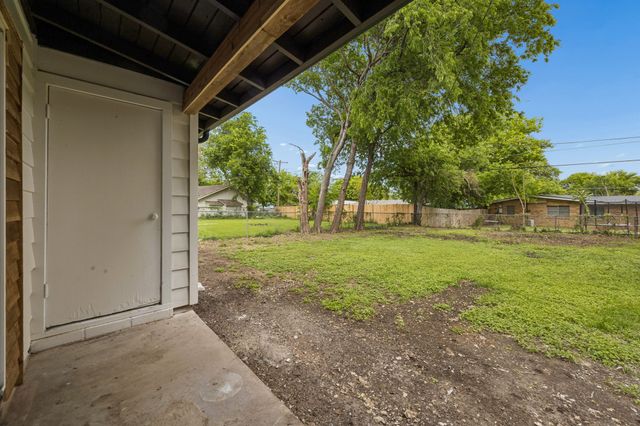 1905 Reever Street, Arlington, TX 76010