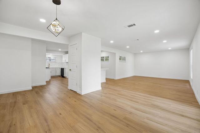 1905 Reever Street, Arlington, TX 76010