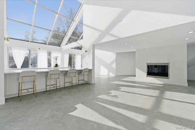 454 E Shore Road, Great Neck, NY 11024