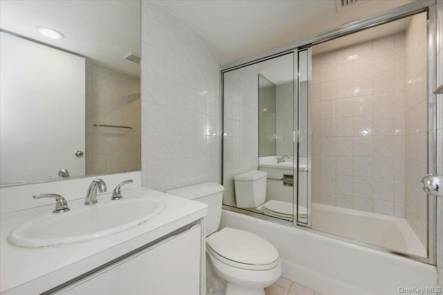 454 E Shore Road, Great Neck, NY 11024