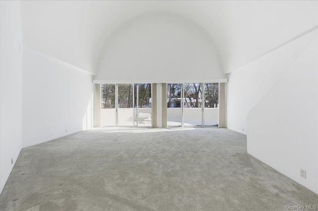 454 E Shore Road, Great Neck, NY 11024