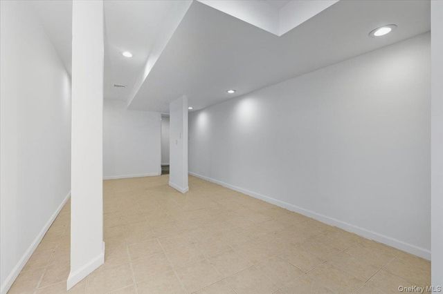 454 E Shore Road, Great Neck, NY 11024