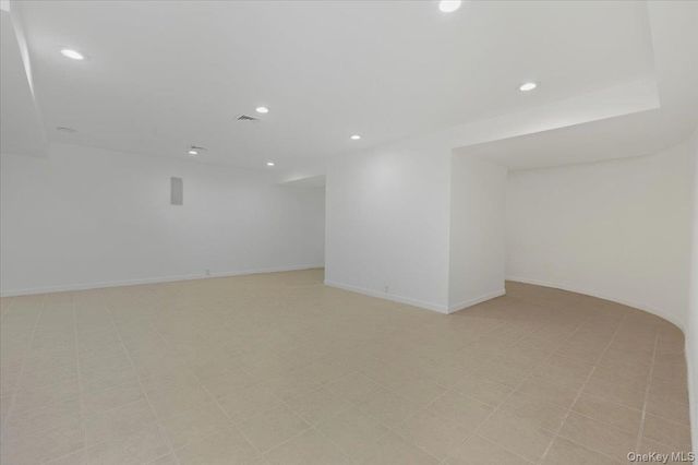 454 E Shore Road, Great Neck, NY 11024