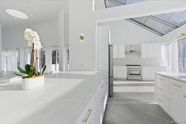 454 E Shore Road, Great Neck, NY 11024