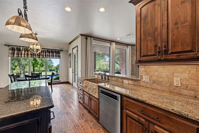 11900 Scenic Meadow Road, Oklahoma City, OK 73173