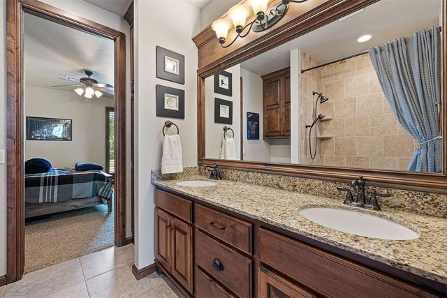 11900 Scenic Meadow Road, Oklahoma City, OK 73173