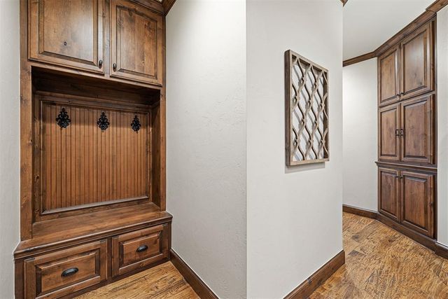 11900 Scenic Meadow Road, Oklahoma City, OK 73173