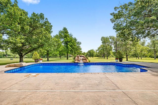 11900 Scenic Meadow Road, Oklahoma City, OK 73173