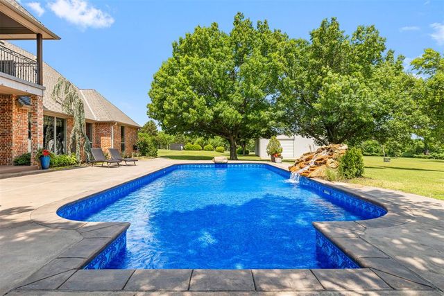 11900 Scenic Meadow Road, Oklahoma City, OK 73173