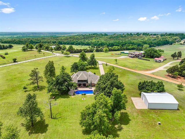 11900 Scenic Meadow Road, Oklahoma City, OK 73173