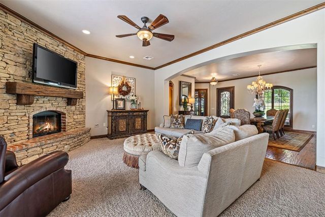 11900 Scenic Meadow Road, Oklahoma City, OK 73173