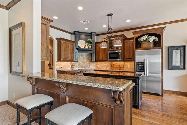 11900 Scenic Meadow Road, Oklahoma City, OK 73173