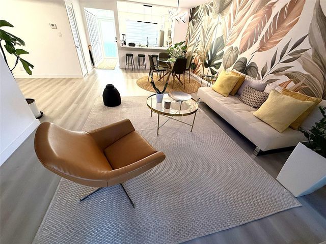 10 SE 13th Street B3, Boca Raton, FL 33432