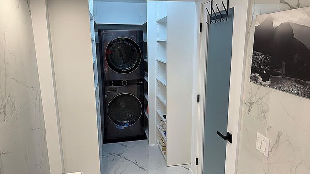 10 SE 13th Street B3, Boca Raton, FL 33432