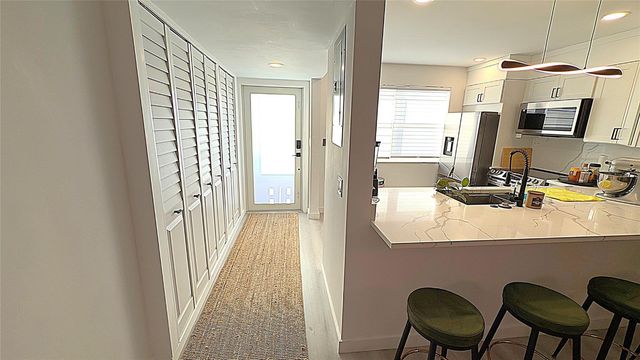 10 SE 13th Street B3, Boca Raton, FL 33432