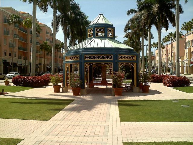 10 SE 13th Street B3, Boca Raton, FL 33432