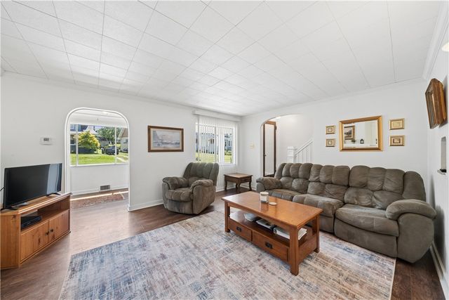 1141 Lincoln Way, White Oak, PA 15131