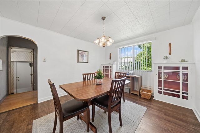 1141 Lincoln Way, White Oak, PA 15131