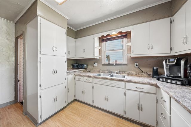 1141 Lincoln Way, White Oak, PA 15131