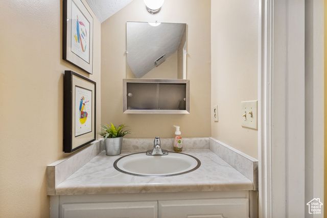 2673 E TONI CIR, Cottonwood Heights, UT 84121