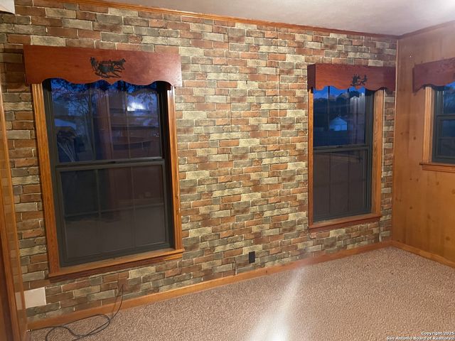 15986 KELLER, Lacoste, TX 78039