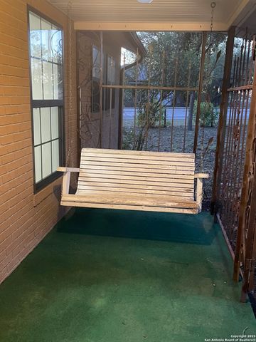 15986 KELLER, Lacoste, TX 78039