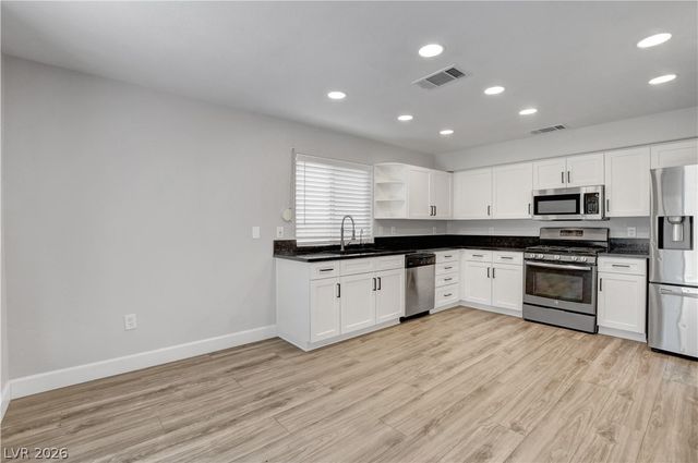 8308 Raphael Court, Las Vegas, NV 89129