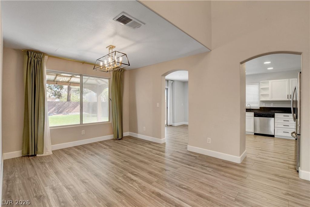 8308 Raphael Court, Las Vegas, NV 89129 — photo 4