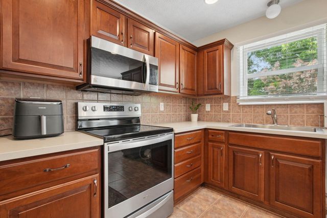 494 Ironhorse Drive, Delaware, OH 43015