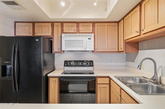 850 S RIVER Drive 1054, Tempe, AZ 85281