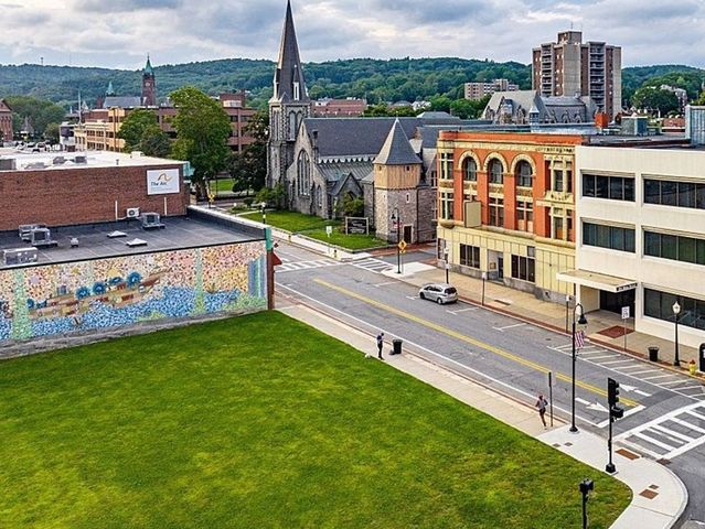 520 Main St., Fitchburg, MA 01420