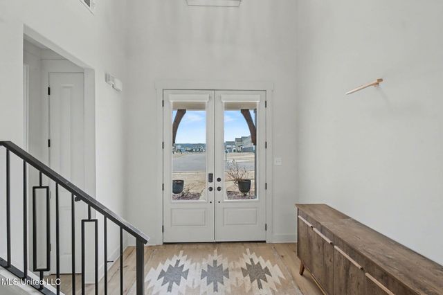 13764 S River Grove Lane, Olive Branch, MS 38654