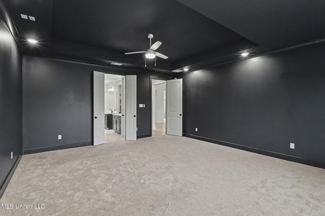 13764 S River Grove Lane, Olive Branch, MS 38654