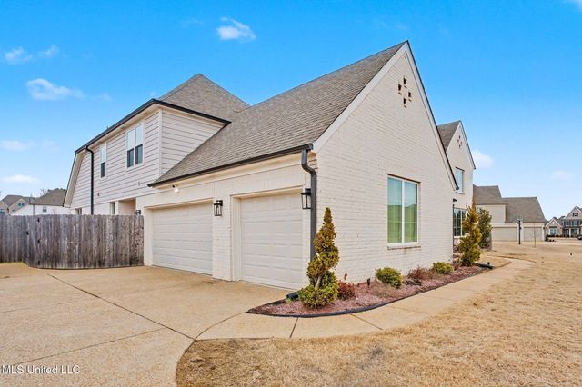 13764 S River Grove Lane, Olive Branch, MS 38654