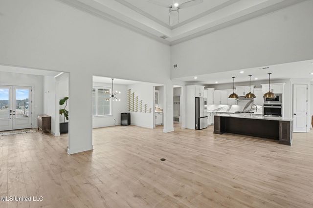 13764 S River Grove Lane, Olive Branch, MS 38654