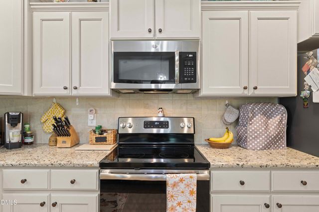 125 Garnet Lane, Clayton, NC 27520
