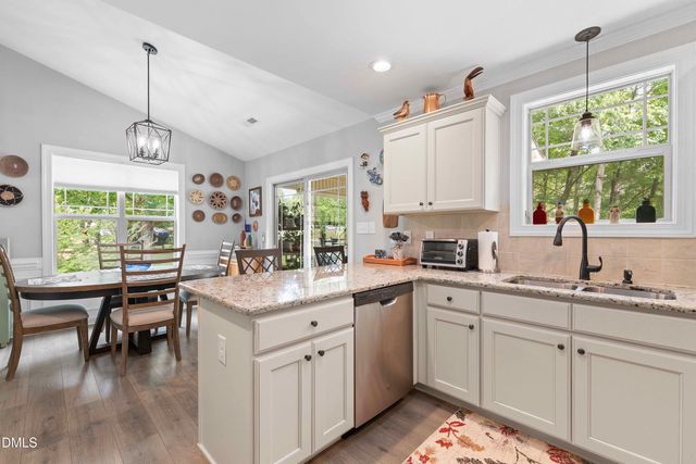 125 Garnet Lane, Clayton, NC 27520