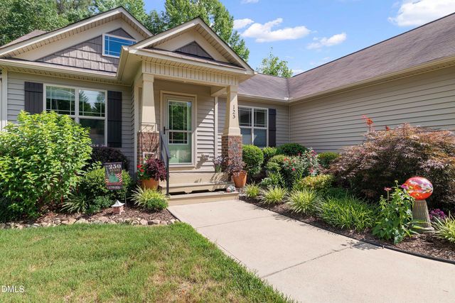 125 Garnet Lane, Clayton, NC 27520
