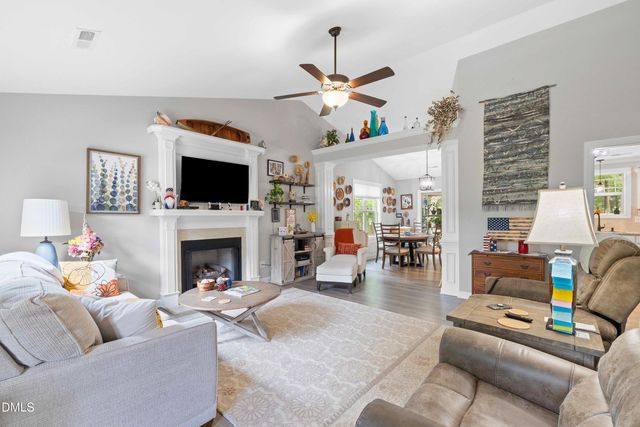 125 Garnet Lane, Clayton, NC 27520