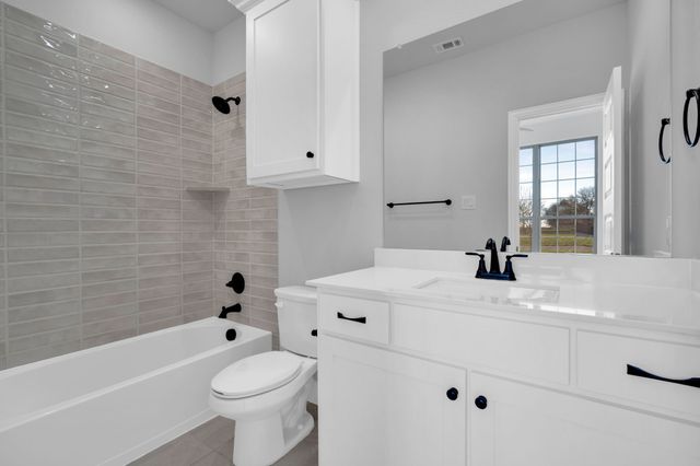 108 Lila Lake Drive, Waxahachie, TX 75165