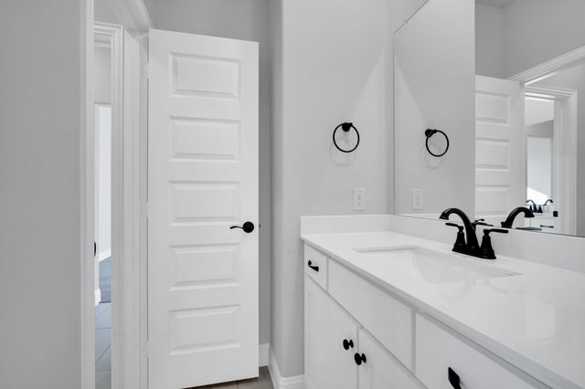 108 Lila Lake Drive, Waxahachie, TX 75165