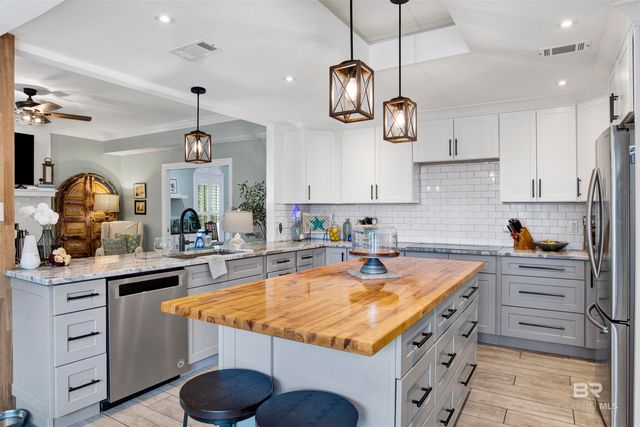 509 Wedgewood Drive, Gulf Shores, AL 36542