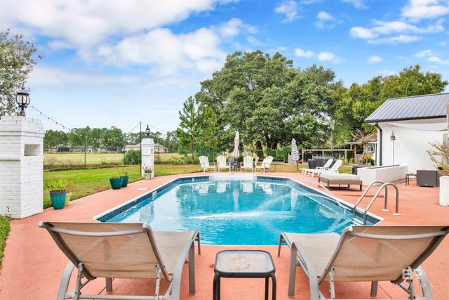 509 Wedgewood Drive, Gulf Shores, AL 36542