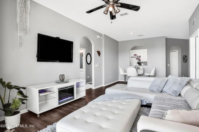 7801 POINT MEADOWS Drive 4308, Jacksonville, FL 32256