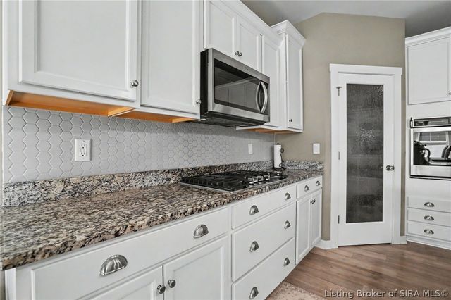 4176 Heitz Ave, Jeffersonville, IN 47130