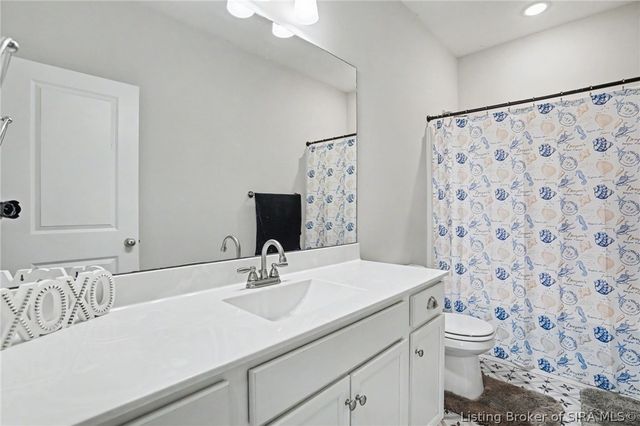 4176 Heitz Ave, Jeffersonville, IN 47130